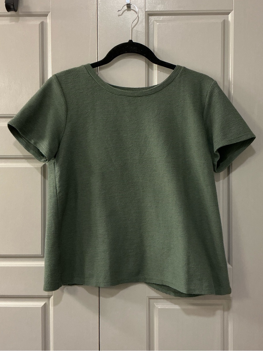 LOFT Olive Green Ribbed Tulip Back Top Size Small